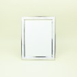 Porta Retrato Marmorizado Branco em Metal 15x20